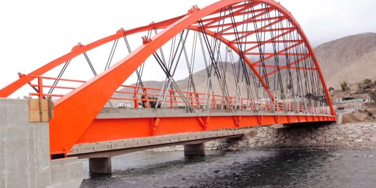 Puente Socsi: arco atirantado con péndolas inclinadas