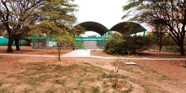 Taller de Arquitectura en la Universidad de Piura: Radicalmente ventilado