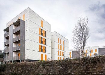 60 viviendas sociales en Rive-De-Gier: Barrio ecológico construido en seco