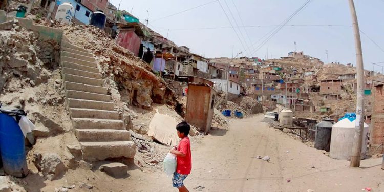 Saneamiento alternativo: Baños secos en las alturas de San Juan de Miraflores