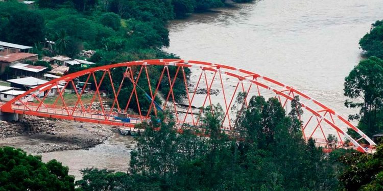 Obras en el puente Chinchipe en Cajamarca registra avance del 90%