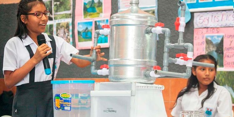 Más de 600 colegios de todo el país desarrollaron proyectos de valoración de agua potable