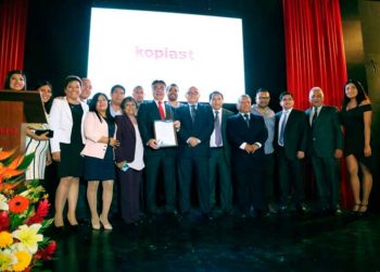 Koplast recibe Sello Sedapal por sus altos estándares de calidad