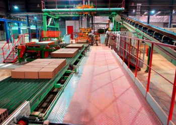 Fabricación de ladrillos en Argentina incorpora prácticas sustentables para reducir impacto ambiental