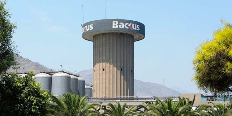 Autorizan a Backus a suministrar agua durante 90 días a familias vulnerables