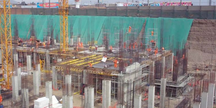 Capeco y la FTCCP solicitan con urgencia el reinicio de obras de construcción