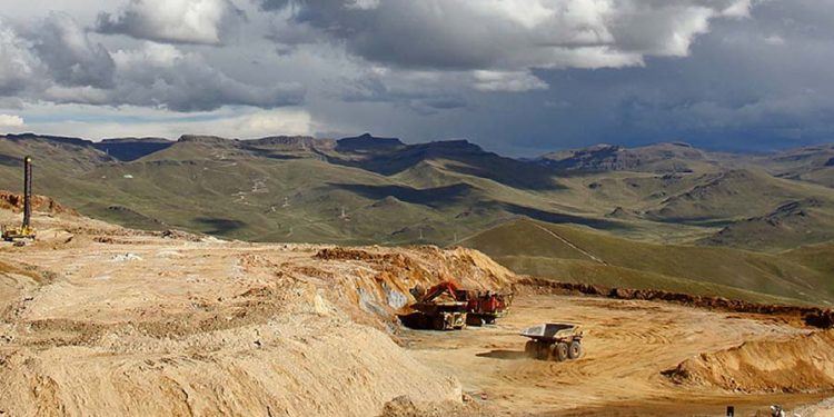 Inei: Minería cayó 42.29% en el mes de abril