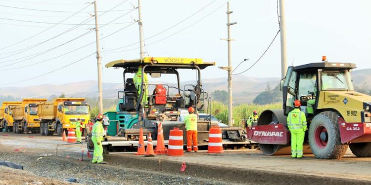 MEF capacita a funcionarios en la ejecución presupuestaria de S/ 3,705 millones para mantenimiento de vías