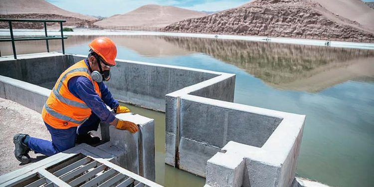 Cinco EPS recibirán más de S/ 690 mil para financiar la supervisión de proyectos de inversión