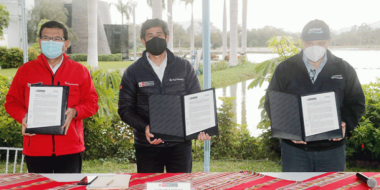 Sedapal y Ministerio de Agricultura se comprometen a ejecutar proyectos de siembra y cosecha de agua