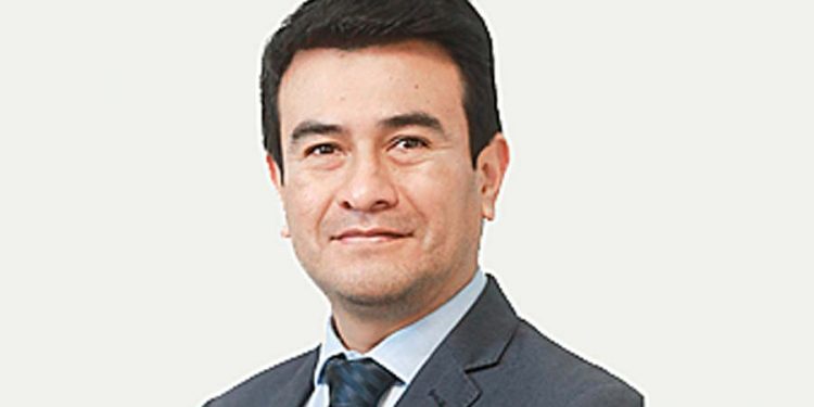 Ingeniero industrial Paul Caiguaray asume como viceministro de Transportes