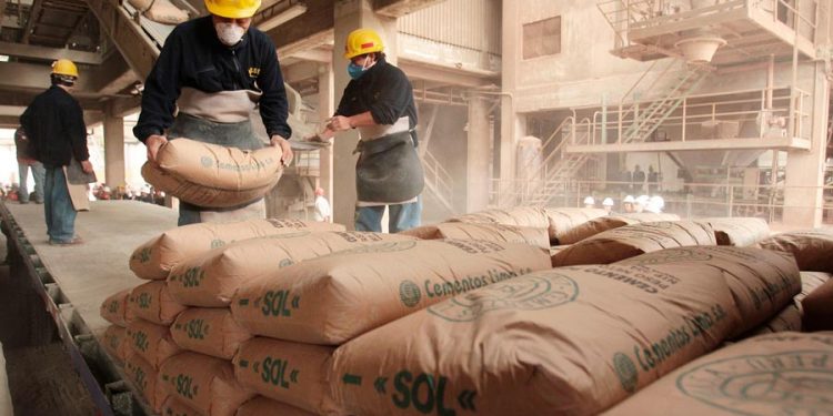 El consumo interno de cemento creció 10.5% en mayo