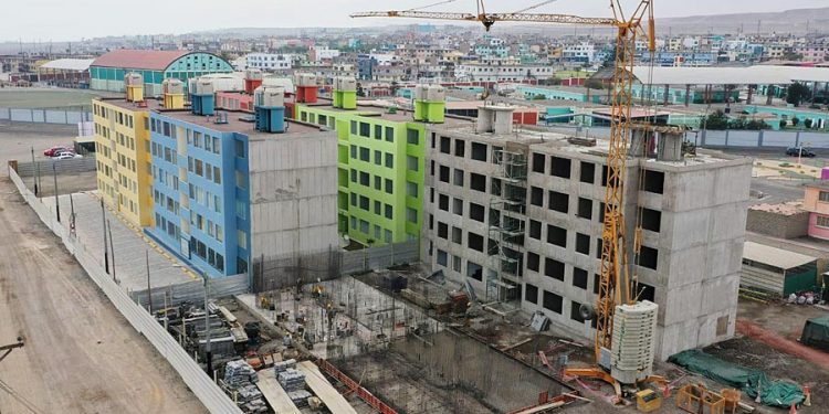 Ley 31313 dicta que propietarios de inmuebles paguen nuevo impuesto por aumento del valor del suelo