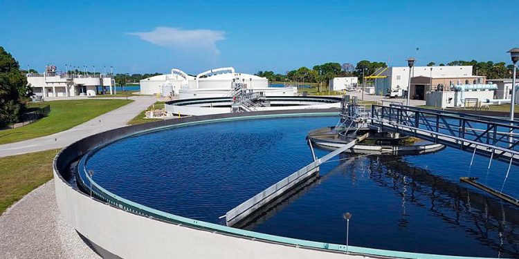 Ecociencia: Monitoreo automático de calidad de agua potable en el punto de distribución