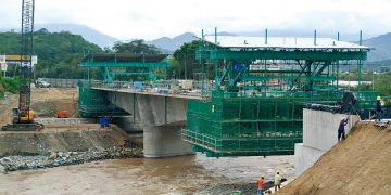 Tecnología japonesa: Volados continuos en el nuevo Puente Internacional Macará