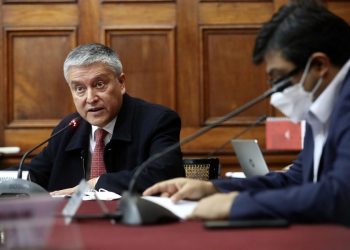 Congresistas piden al MEF que acelere transferencia de recursos a obras de reconstrucción