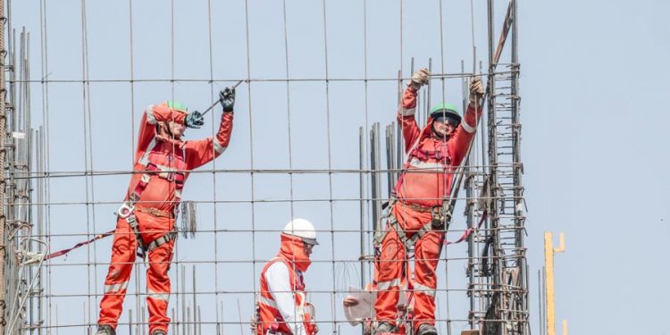 EsSalud presupuesta S/ 12,000 millones hasta el 2027 para la construcción de más de 100 hospitales