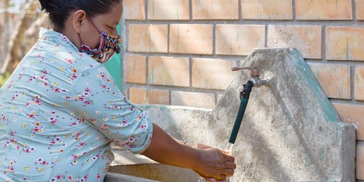 BID y Sunass dicen que contar con agua potable redujo hasta en 25% la posibilidad de contraer Covid en zonas periurbanas