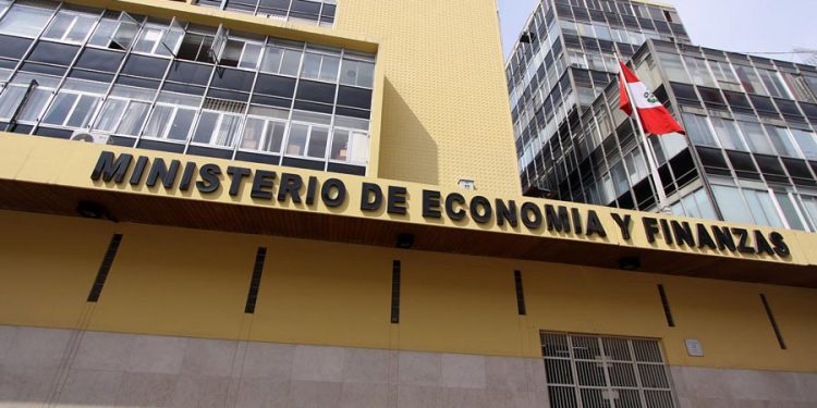 MEF dará paquete para acelerar construcción de viviendas e impulsar reactivación