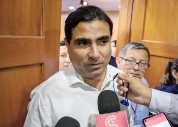 Piura: Gobernador informa que el MEF no ha transferido ni un céntimo para atender la emergencia