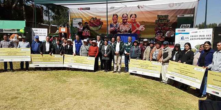 Junín: Midagri suscribe convenios con siete núcleos ejecutores que realizarán obras valorizadas en más de S/ 5 millones