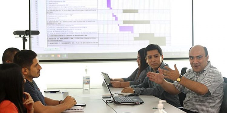 Programa Nacional de Inversiones en Salud aprueba Plan de implementación de metodología BIM