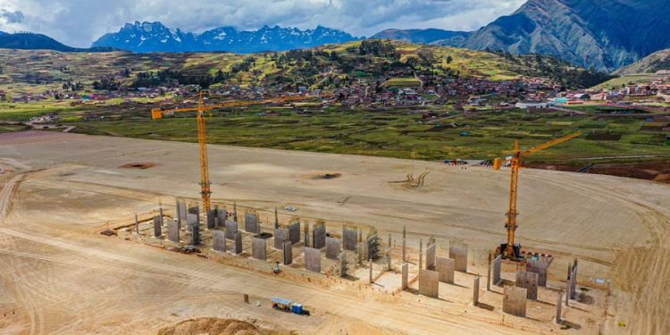 Cusco: En setiembre iniciarán construcción de torre de control y pista de aterrizaje de Chinchero