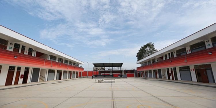 Transfieren más de S/ 1.4 millones a Cofopri para saneamiento físico legal de 170 instituciones educativas