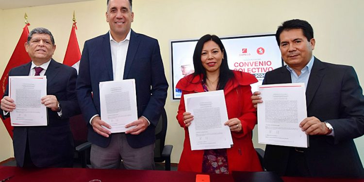 CAPECO y FTCCP logran acuerdo en negociación colectiva 2023 con incremento de 5.26% en el salario de trabajadores