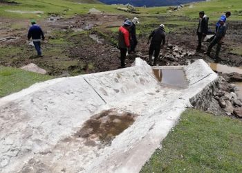 Áncash: Invierten S/ 13.6 millones en la construcción de 60 qochas y 70 km de zanjas de infiltración
