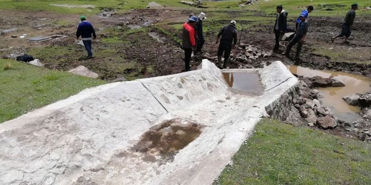 Áncash: Invierten S/ 13.6 millones en la construcción de 60 qochas y 70 km de zanjas de infiltración