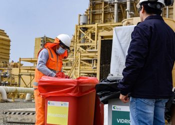 Fenix convierte desmonte de concreto y madera en insumo para veredas y losas deportivas