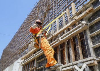 Sector construcción creció 5.6% a mayo y revierte tendencia a la baja de 2023