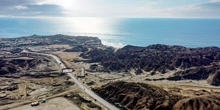 Piura: Más de S/ 350 millones para 75 km de carretera La Costanera