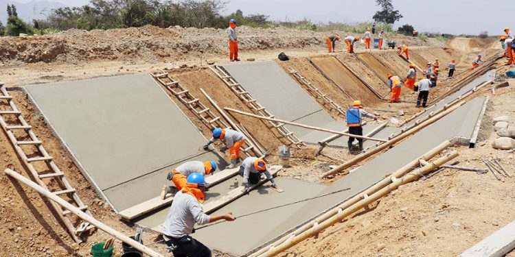 Destinan más de S/ 39 millones para infraestructura de riego en 14 regiones