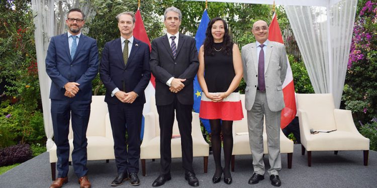 La Unión Europea refuerza su compromiso con el desarrollo sostenible del sector agua y saneamiento en Perú