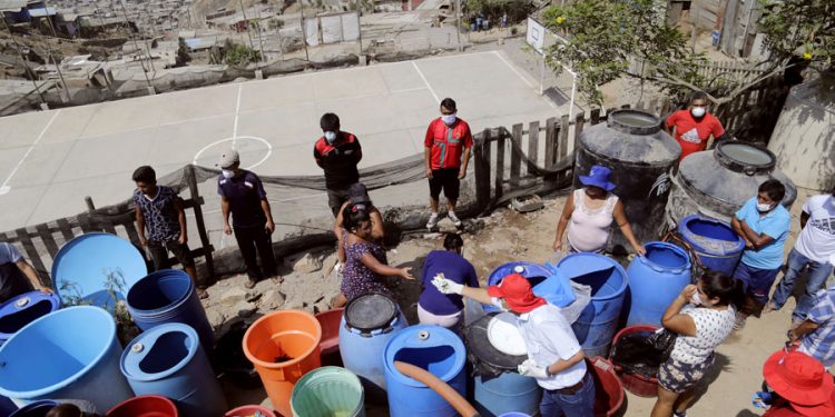 Perú necesita S/ 138 mil millones para cerrar brechas en agua potable y saneamiento