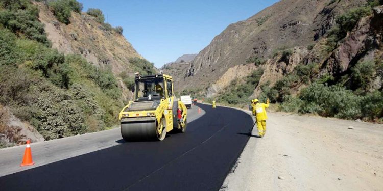 MVCS prevé que sector construcción crezca 3.8% en 2025 por mayor inversión pública