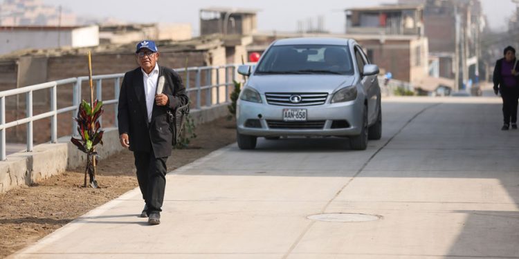 Invertirán más de S/ 36 millones en proyectos de movilidad urbana bajo la modalidad de OxI en Cusco y Áncash