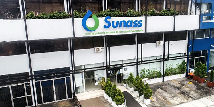 Sector hoteles y restaurantes crecerá 2.9% en Lima y Callao en el tercer trimestre de 2025, según índice de Sunass